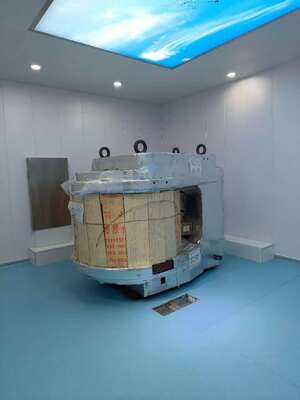 良い価格 100dBの遮蔽効果を持つRFシールドルームと、カスタム可能なファラデーケージMRI用の多層コーティングRFシールドガラス窓 オンライン